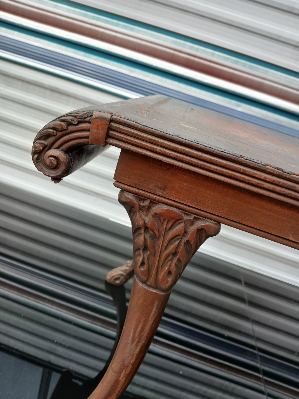 Vintage Townsend Grand Rapids French Provincial Leather Top