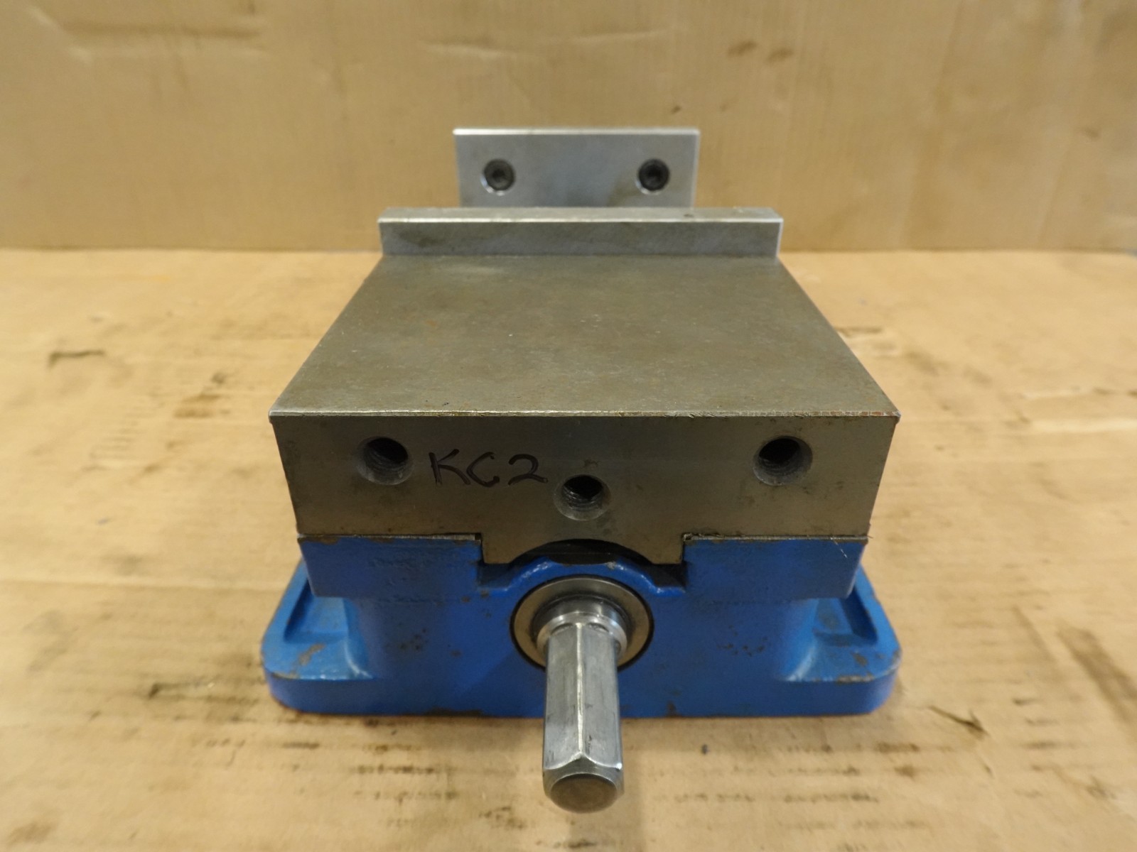 6" Kurt D675 AngLock Milling Machine Vise w/ Handle 7.5" Capacity KC2