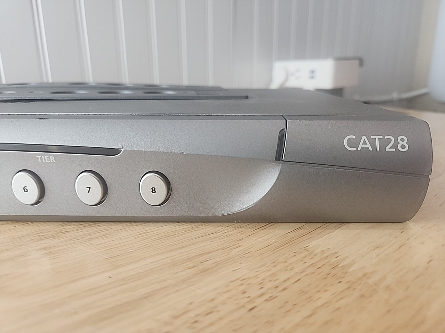 RARITAN MasterConsole CAT28 KVM Switch MCCAT28 (Used, Working)