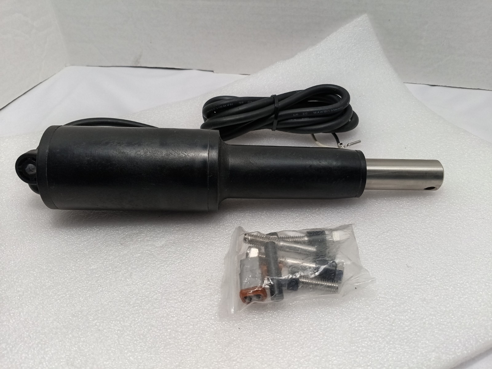 12V 15060-001 For Lenco Trim Tab Actuator 102 XD Electric Actuator.