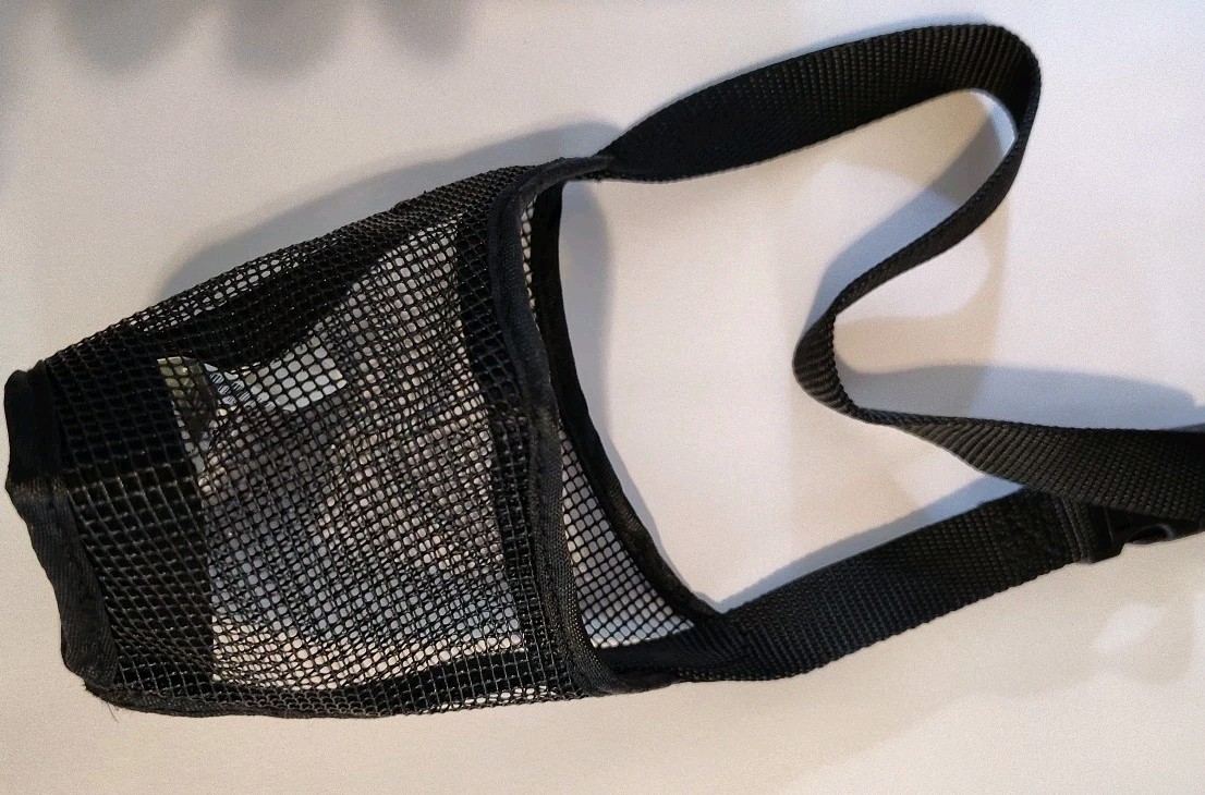 Top-Paw Adjustable Mesh Muzzle LARGE BLACK Dogs/Puppies 60-80 Lbs.