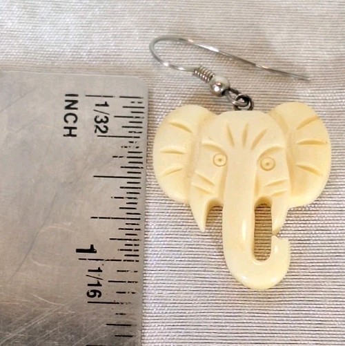 VTG Artisan Handcarved Dangle Drop Pierced Earring Elephant Head Resin Celluloid
