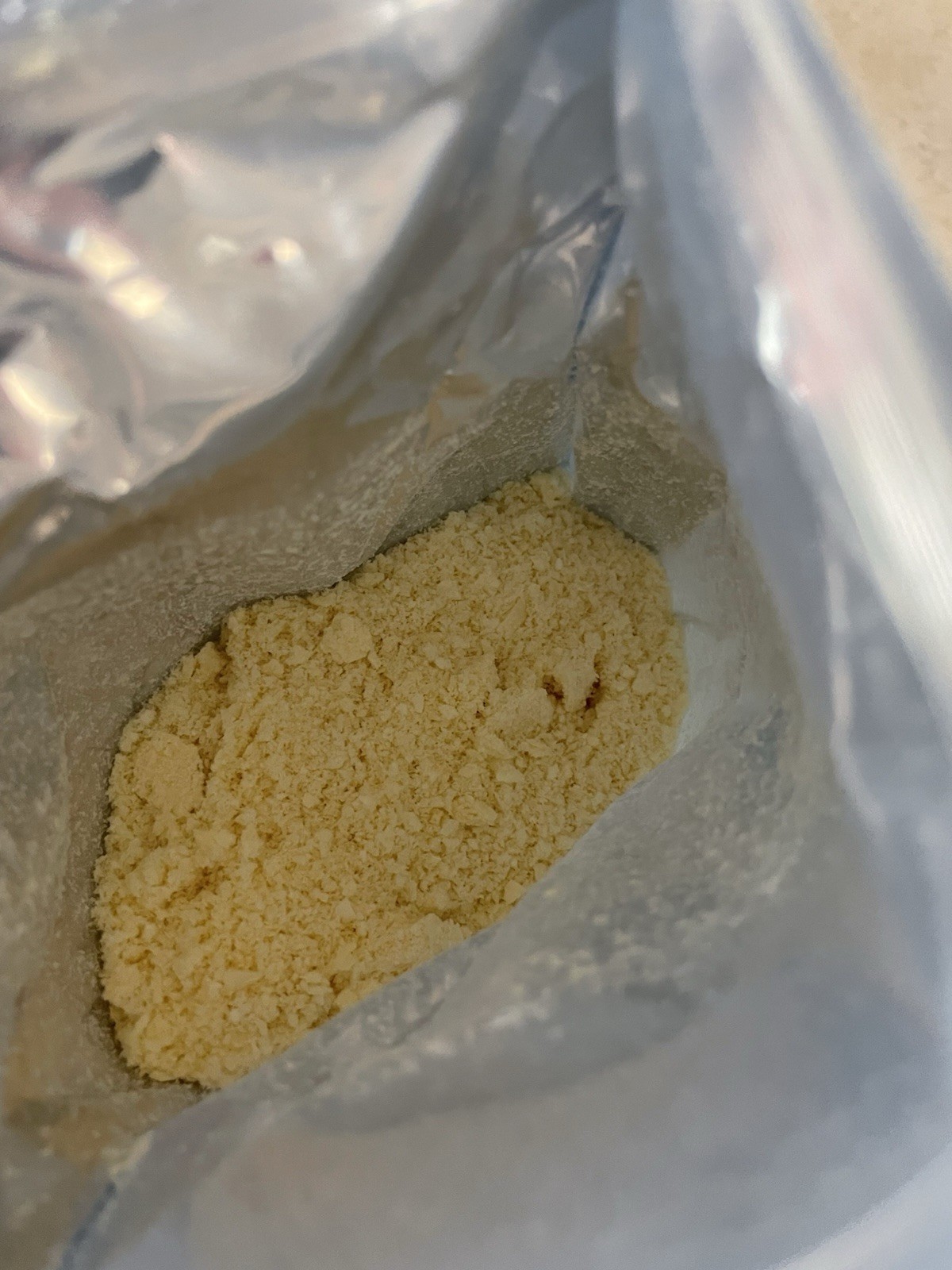 100% BovineRaw Freeze Dried Colostrum Powder High IgG 60-80 mg/ml Immunoglobulin