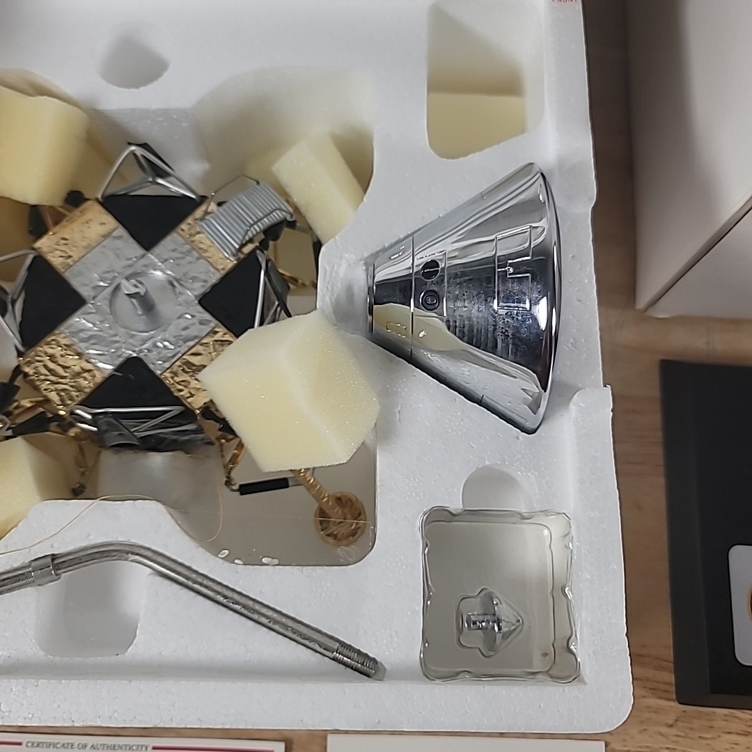 Danbury Mint APOLLO 13 Lunar Landing Model In Original Box with Paperwork 1:50