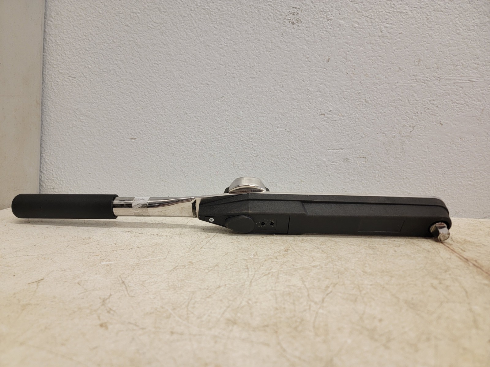 Proto J6125F Dial Torque Wrench Range 0-250 FT. LB. 1/2" Drive USED Once