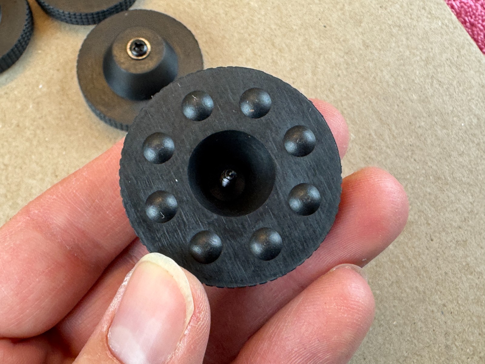 4 New TURNTABLE FEET w/ screws for Marantz 6150 6170