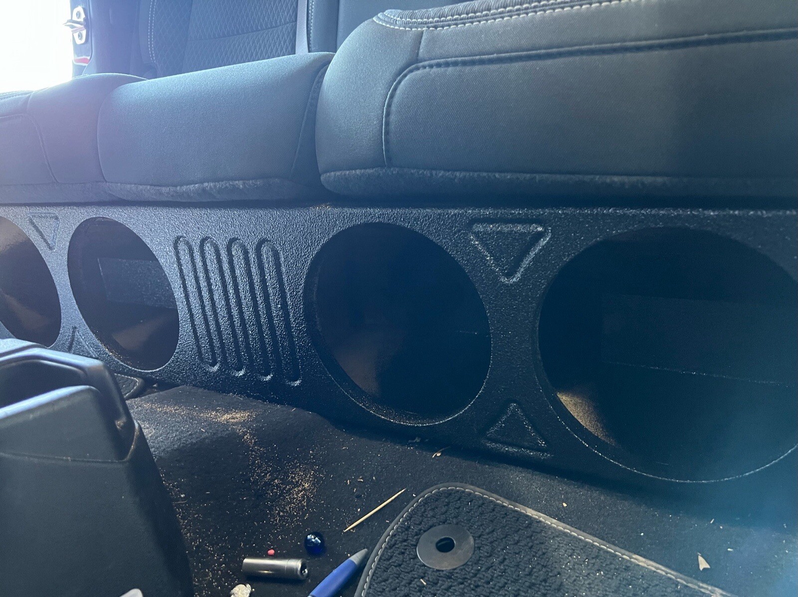 2018-2022 Jeep Gladiator 4x8” Subwoofer Box Front Fire Ported Under Rear Seat