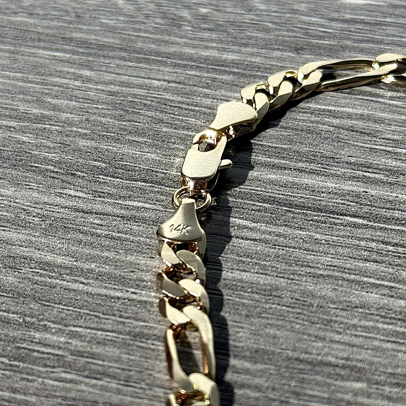 Heavy Men's 14k Gold Stamped Italian Figaro Link Bracelet 8" Inches 5MM