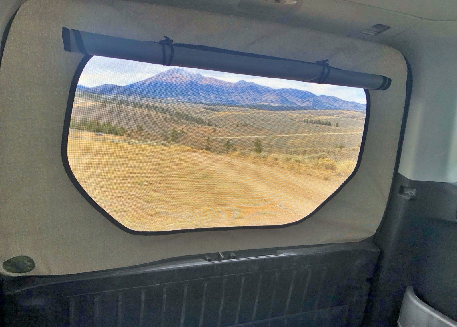 Honda Element -Half Moon- Privacy Bug Screen By Rain Dean