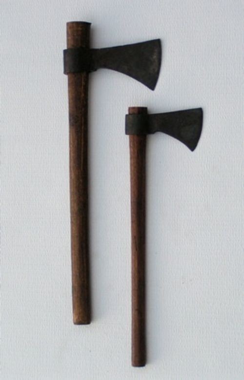 Small Frontier Tomahawk
