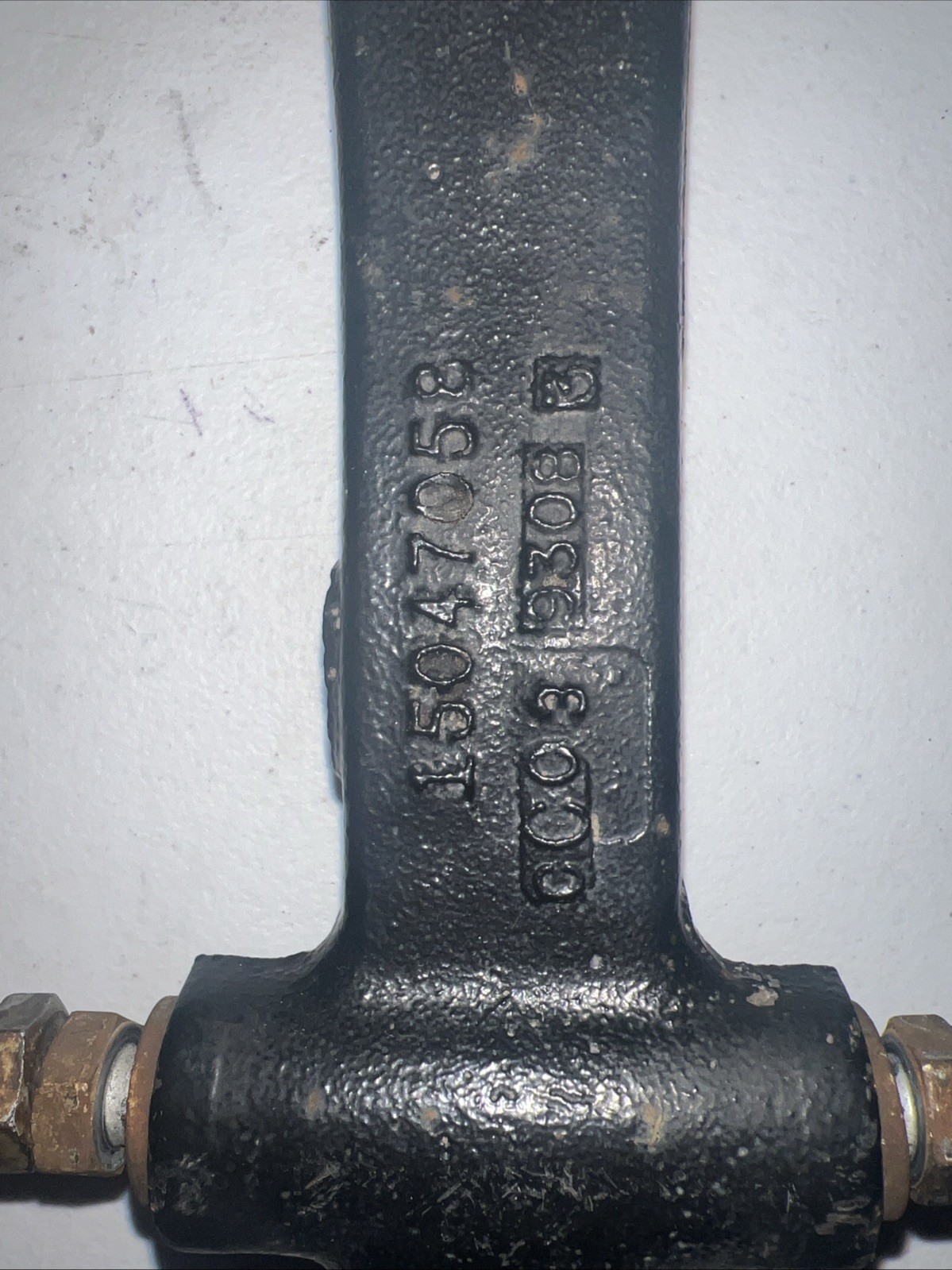 99-06 Silverado Sierra 2500 3500 HD Front Tow Hooks Recovery pair