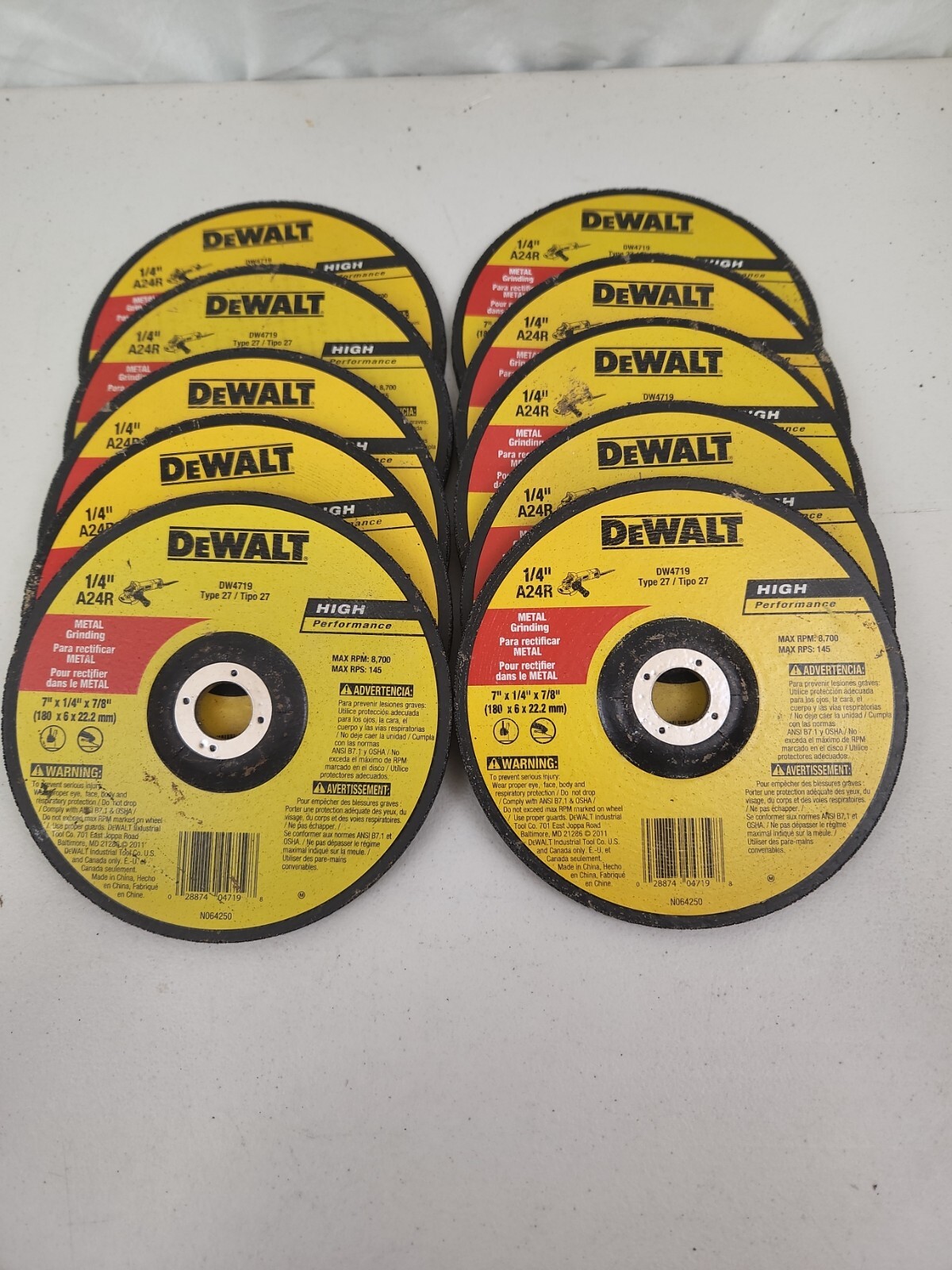 DeWALT DW 4719 7" X 1/4" X 7/8" Grinding Wheel No Box 10 Pack