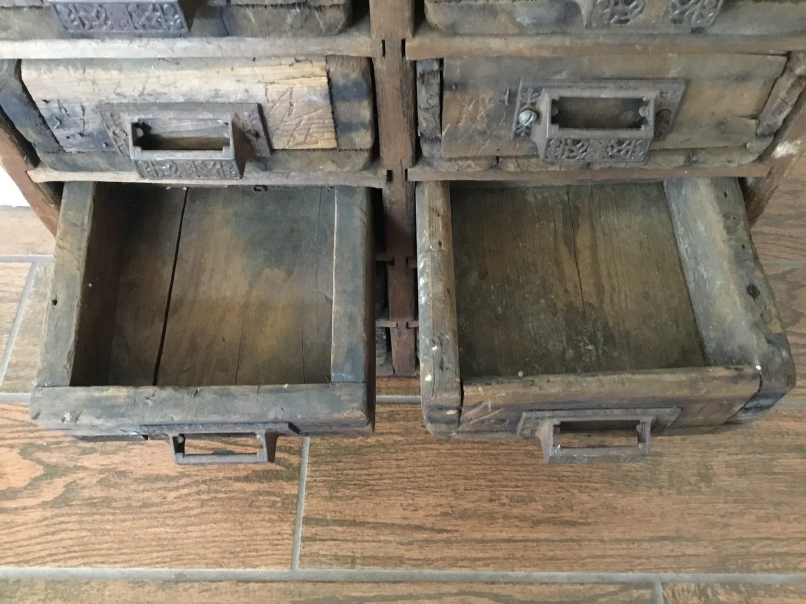 ANTIQUE APOTHECARY / HARDWARE STORE 14 DRAWER WOODEN CABINET "LOOK"