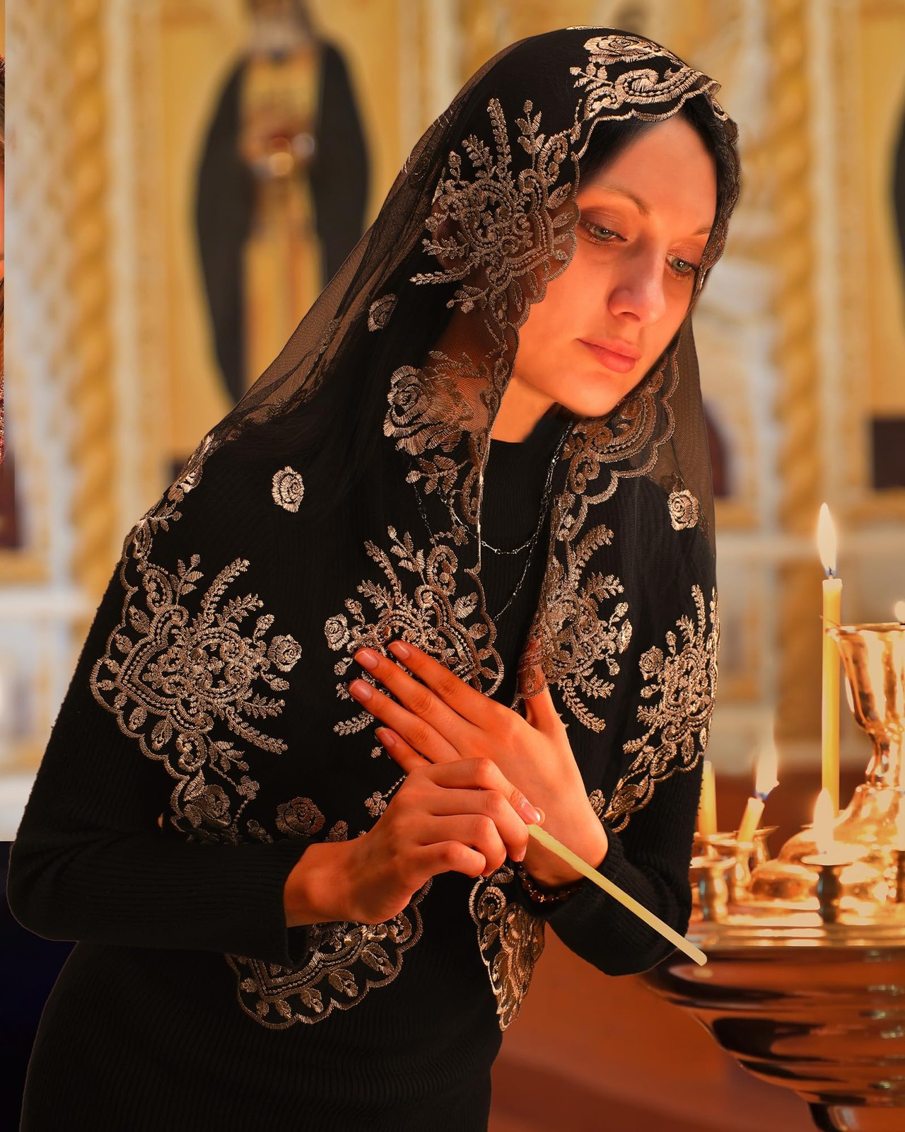 Mantilla Veils for Church Catholic, Triangle Black Gold Sacred Heart of Mary ...