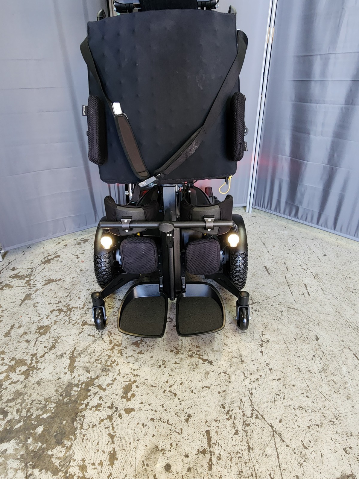 Permobil F5 VS Verical Stander 14" Seat Lift, Recline, Tilt, Leg, Lights 7.5MPH