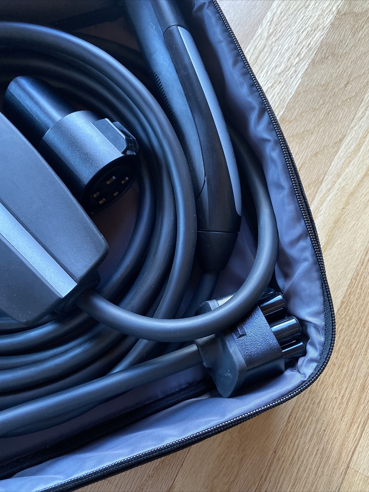 2025 Tesla Model 3 Y long range performance EV charger Electric charge cable OEM