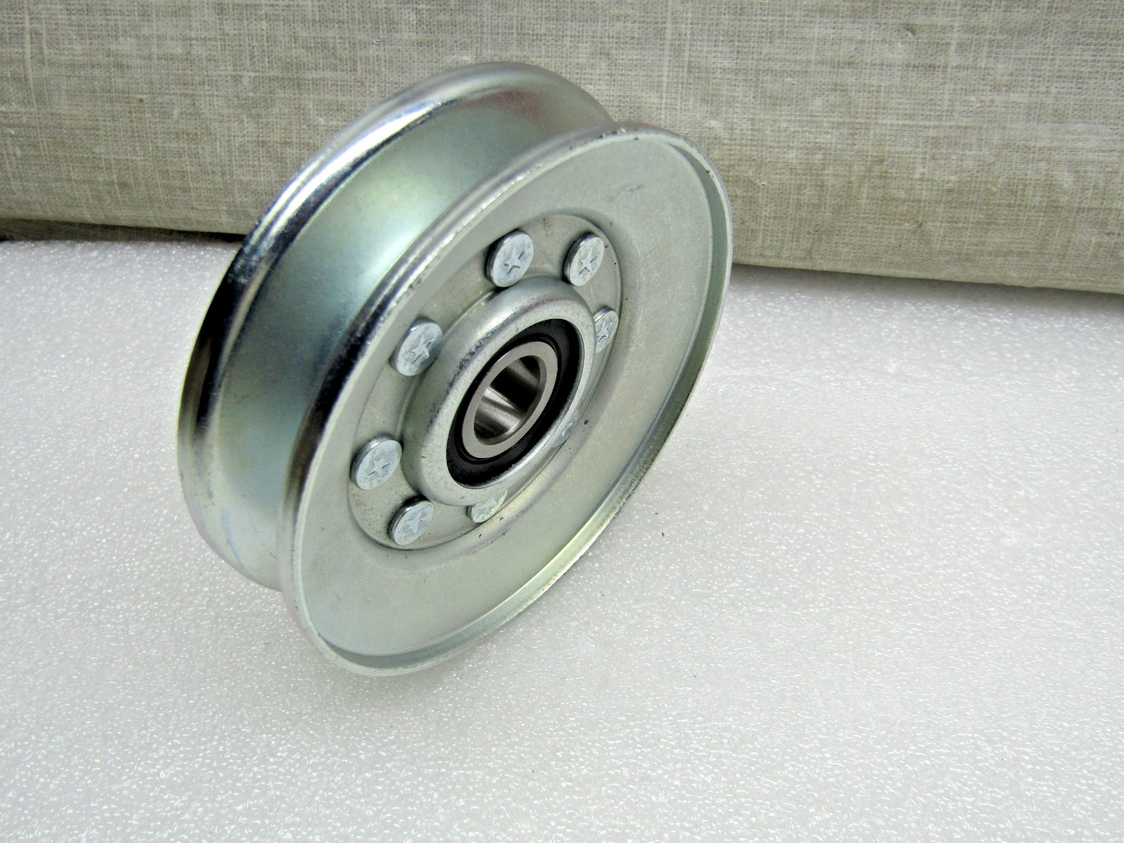 4" V-Belt Idler Pulley 5/8" Bearing Bore 4" OD x 1"OA Wide Fits B, 4L, A Belts