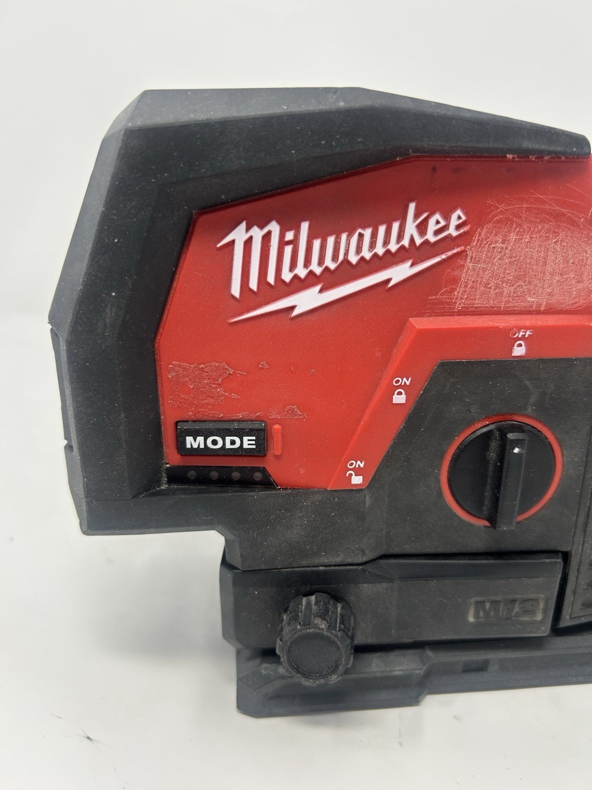 Milwaukee Model 3622-20 M12 Green Cross Line Plumb Points Laser