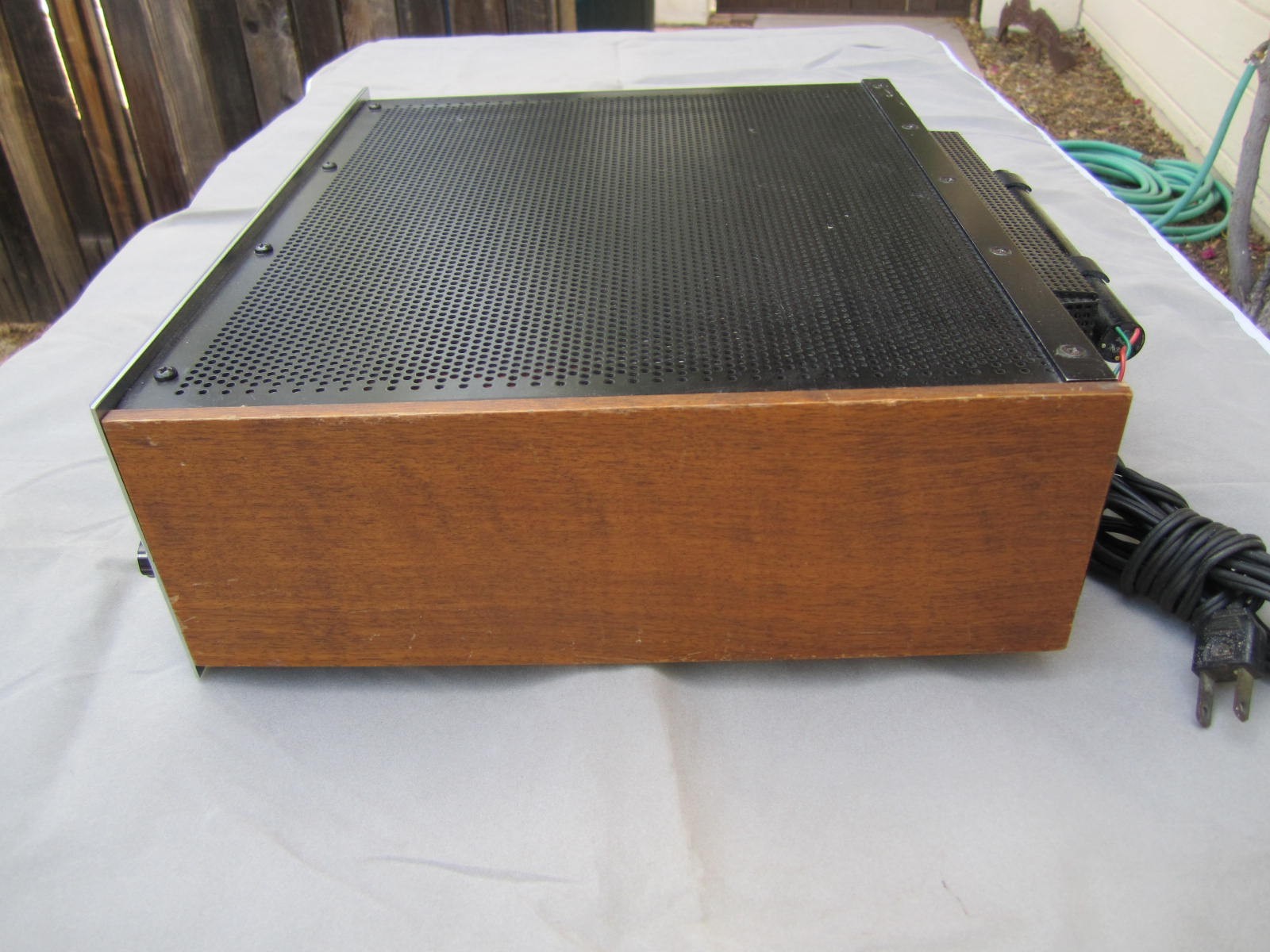 Vintage RARE KLH Model Twenty Seven Stereo Receiver Slow Warmup Sold For Repair