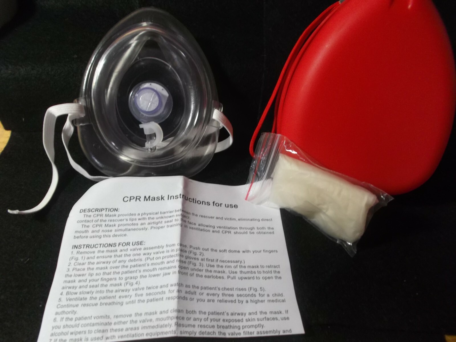 1 Pocket CPR mask in Hard Case - Mask w/O2 with Gloves