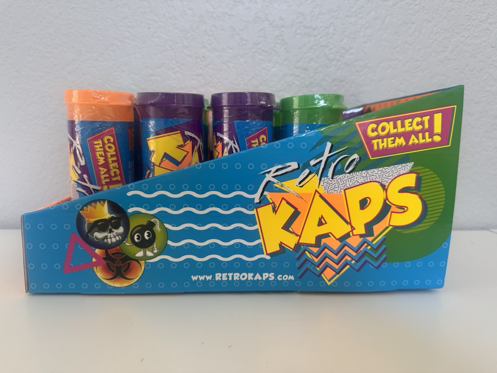 NEW- Retro Kaps Pogs (20) Metal Slammers (2) One Storage Tube! Great Kids Fun!