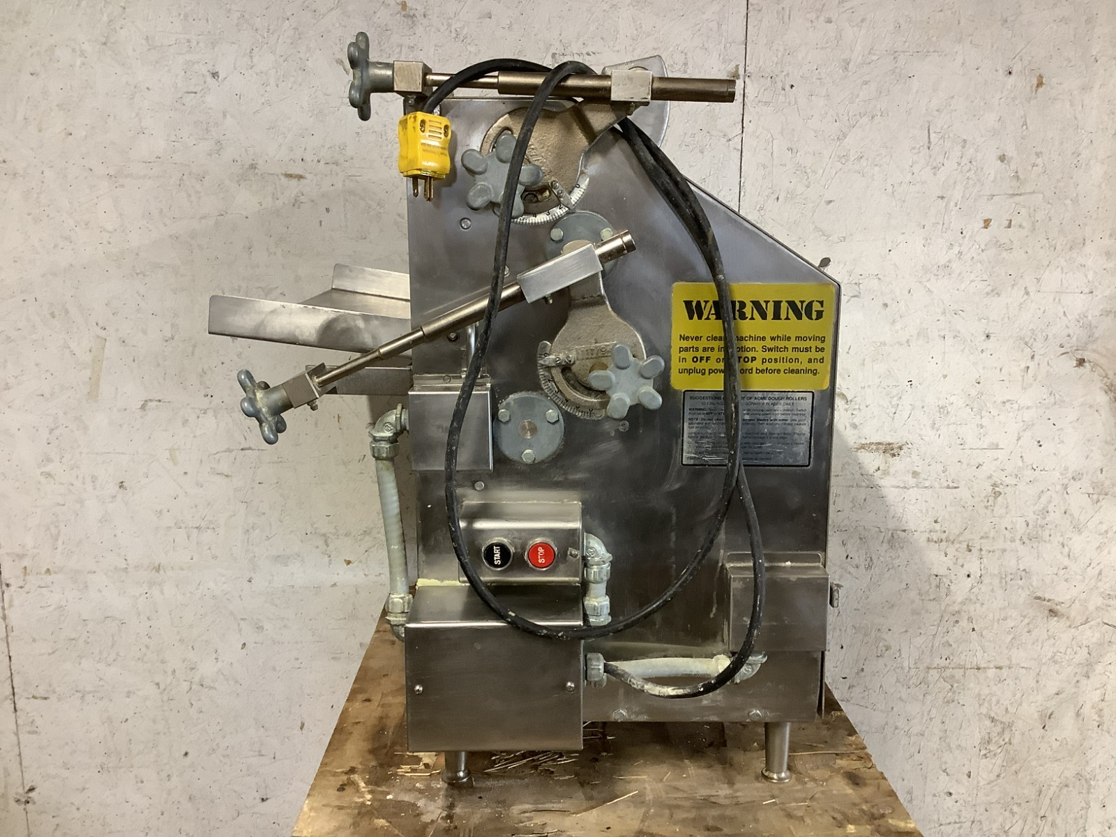 Dough Roller Sheeter Acme MRS11 115V 1phTESTED