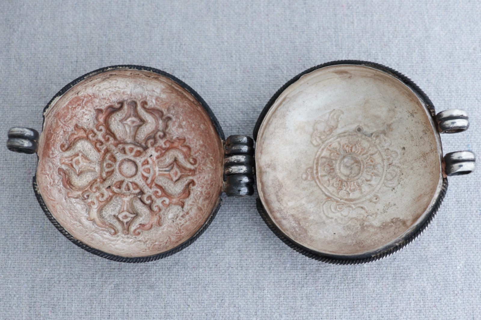 Antique Tibetan Buddhist Sterling Silver Gau Amulet Prayer Box Amulet Pendant 3"