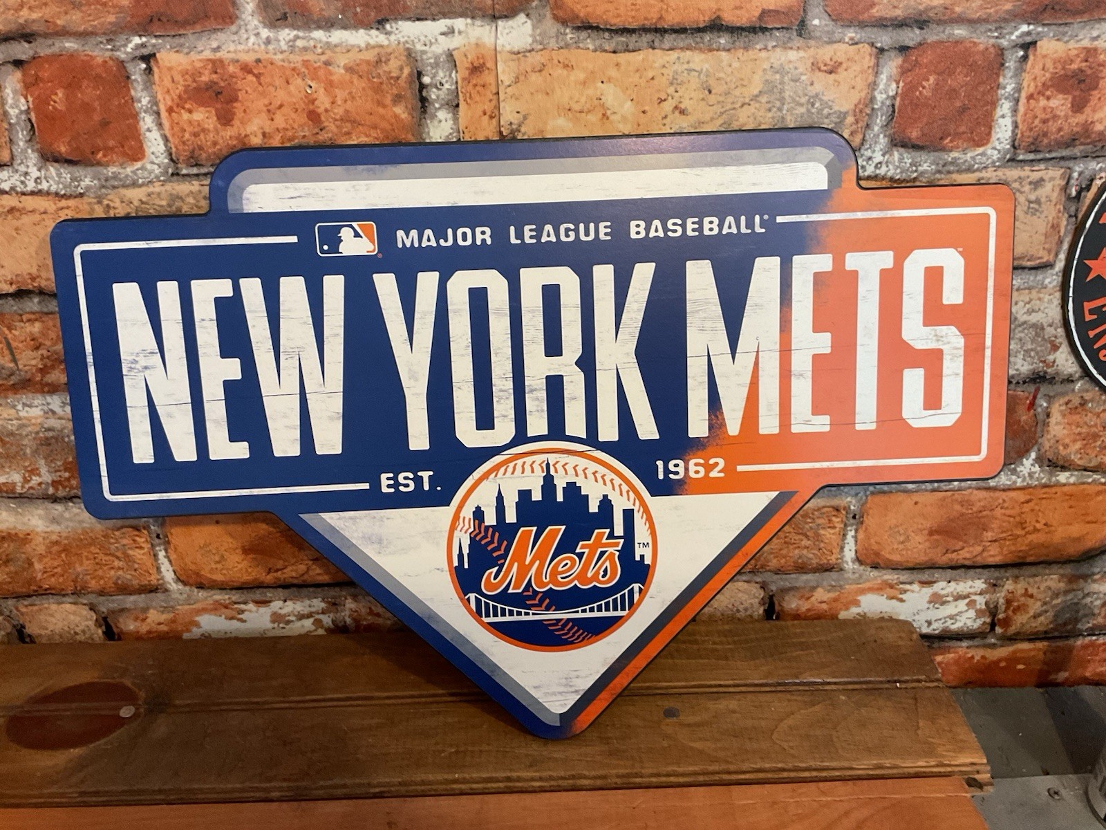 19"X14" Officially Licensed NY Mets Decorative Wall Art... Ships Free!