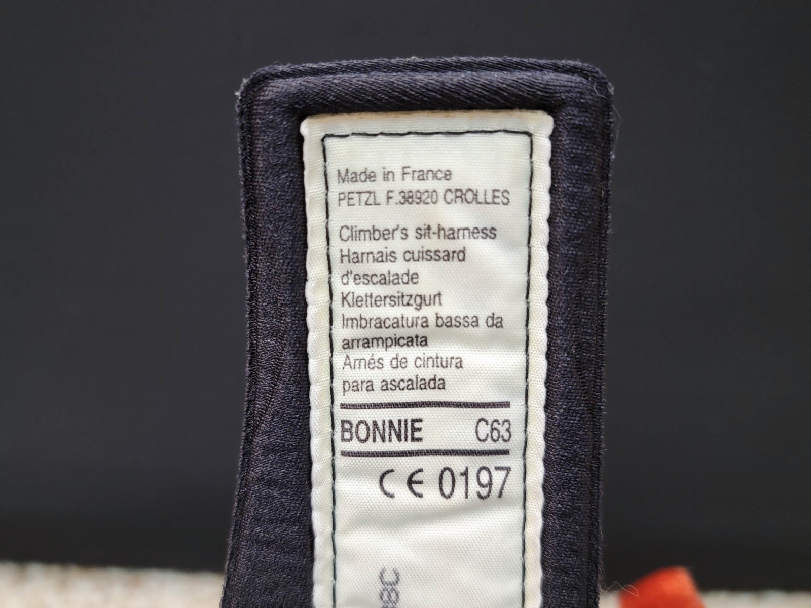 PETZL (France) Crolles Size Small Climbing Harness BD Belay Carabiner Chalk Bag.