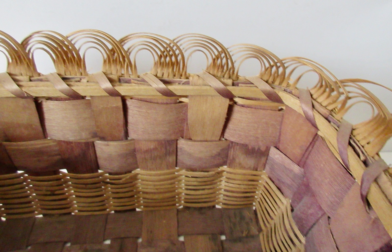 Vintage Iroquois basket w/Sky Dome at top, lrg hoop handles & curls C/1910-1940