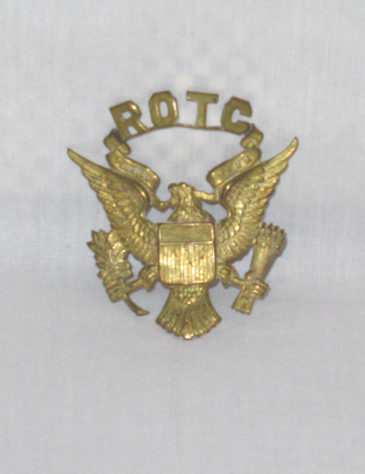 Vintage US Army WW2 ROTC Hat Badge & Screw Back