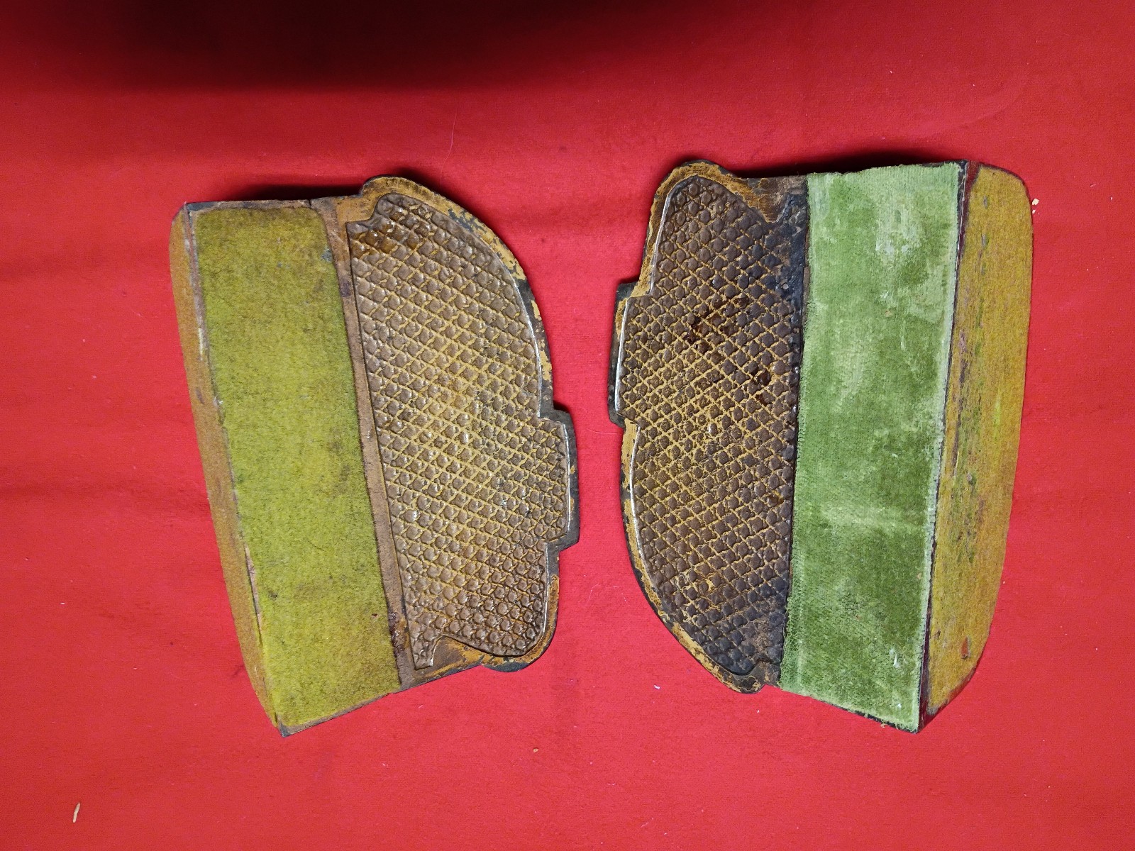 WW1 U.S. TANKS CAST IRON (BOOK ENDS)