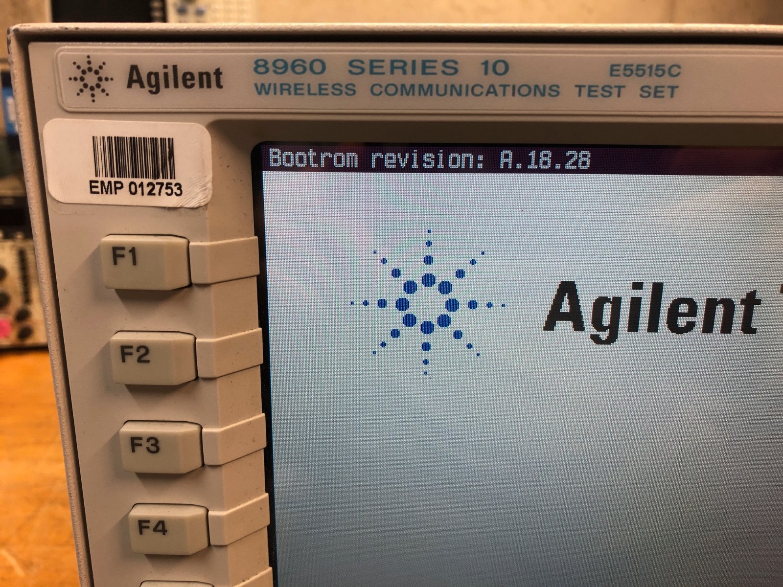 Agilent 8960 Series 10 E5515C Wireless Communications Test Set, Powers up