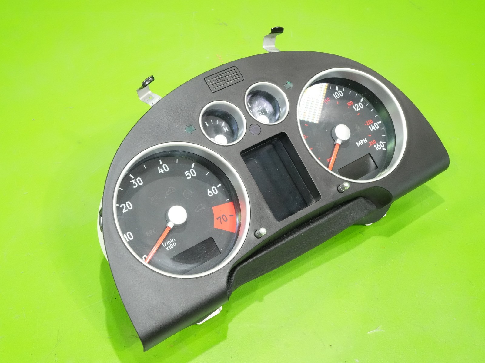 00-06 Audi TT OEM 8N1920980 gauge instrument cluster panel speedometer