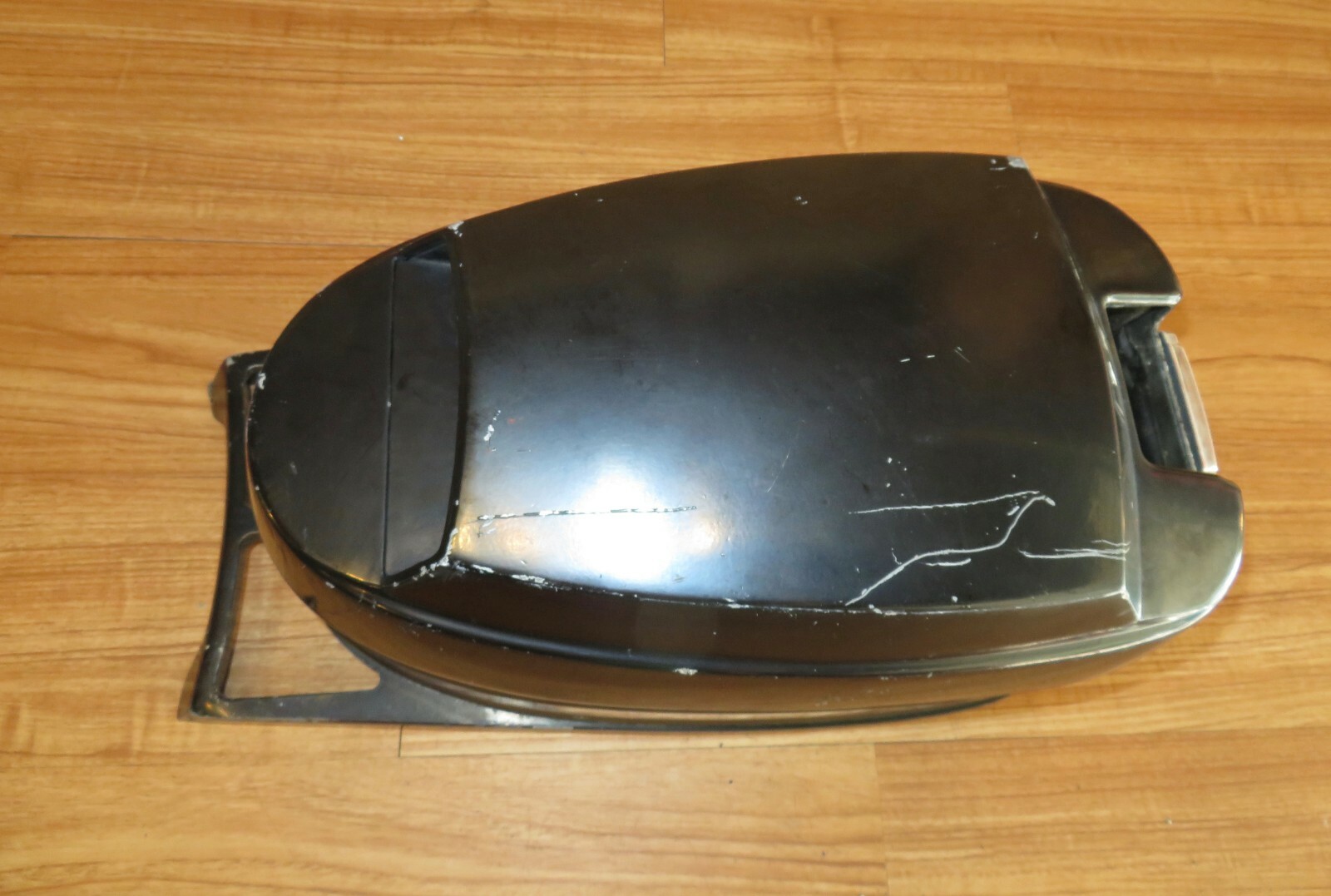 1968-1972 7.5 hp Mercury Outboard Top Cowl & face plate