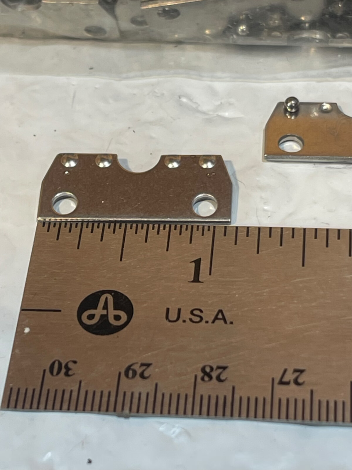 98 NEW WUNDERBAR PH10-9-2H BARGUN BUTTERFLY PLATE 2 HOLE (S4)