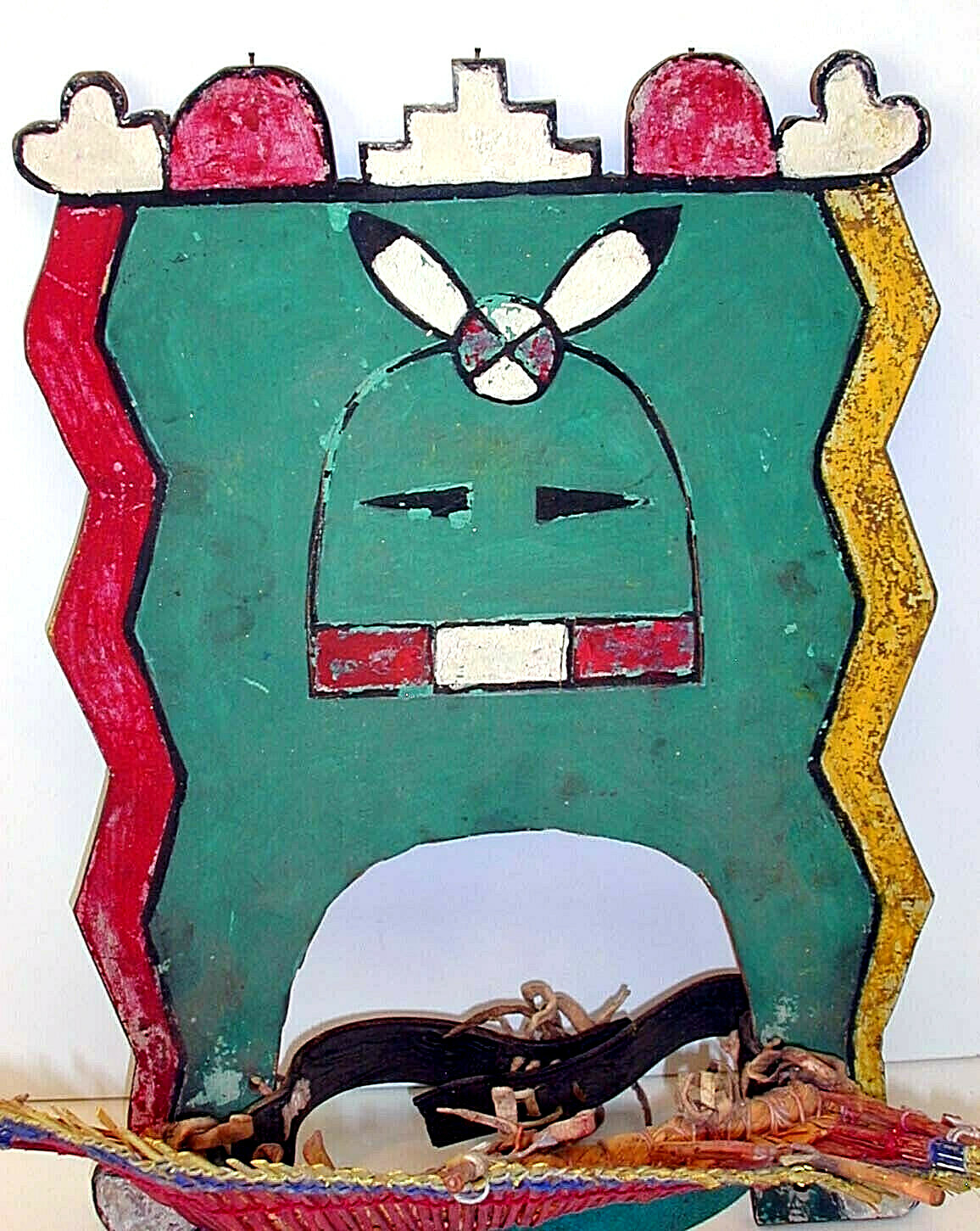 16th NuYrSale Jemez Pueblo Headress TABLETA VISOR Painted-Dance Worn 16 "x 12"