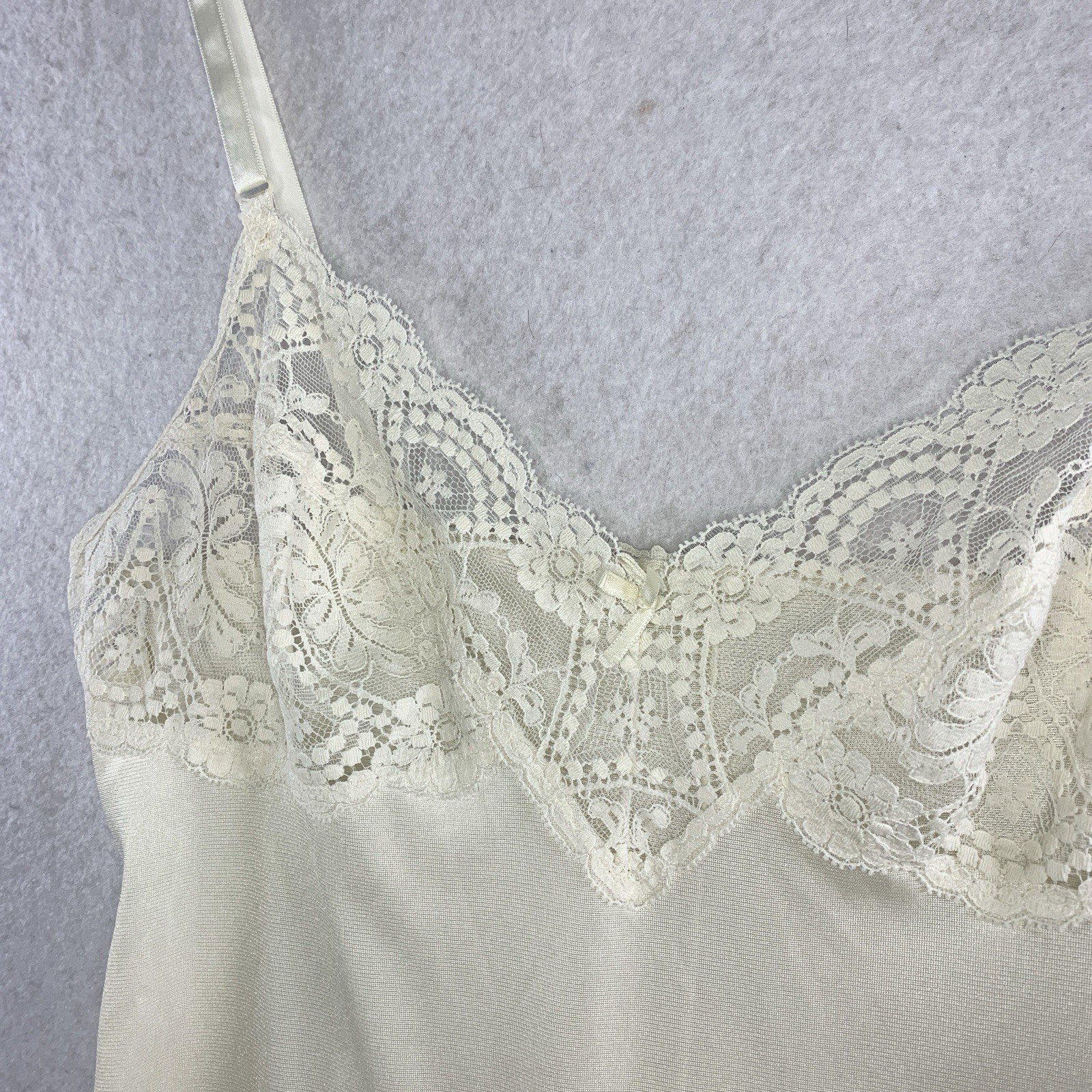 VTG Vassarette Babydoll Lace Trim Slip Dress Sz S Ivory Bridal Coquette Feminine