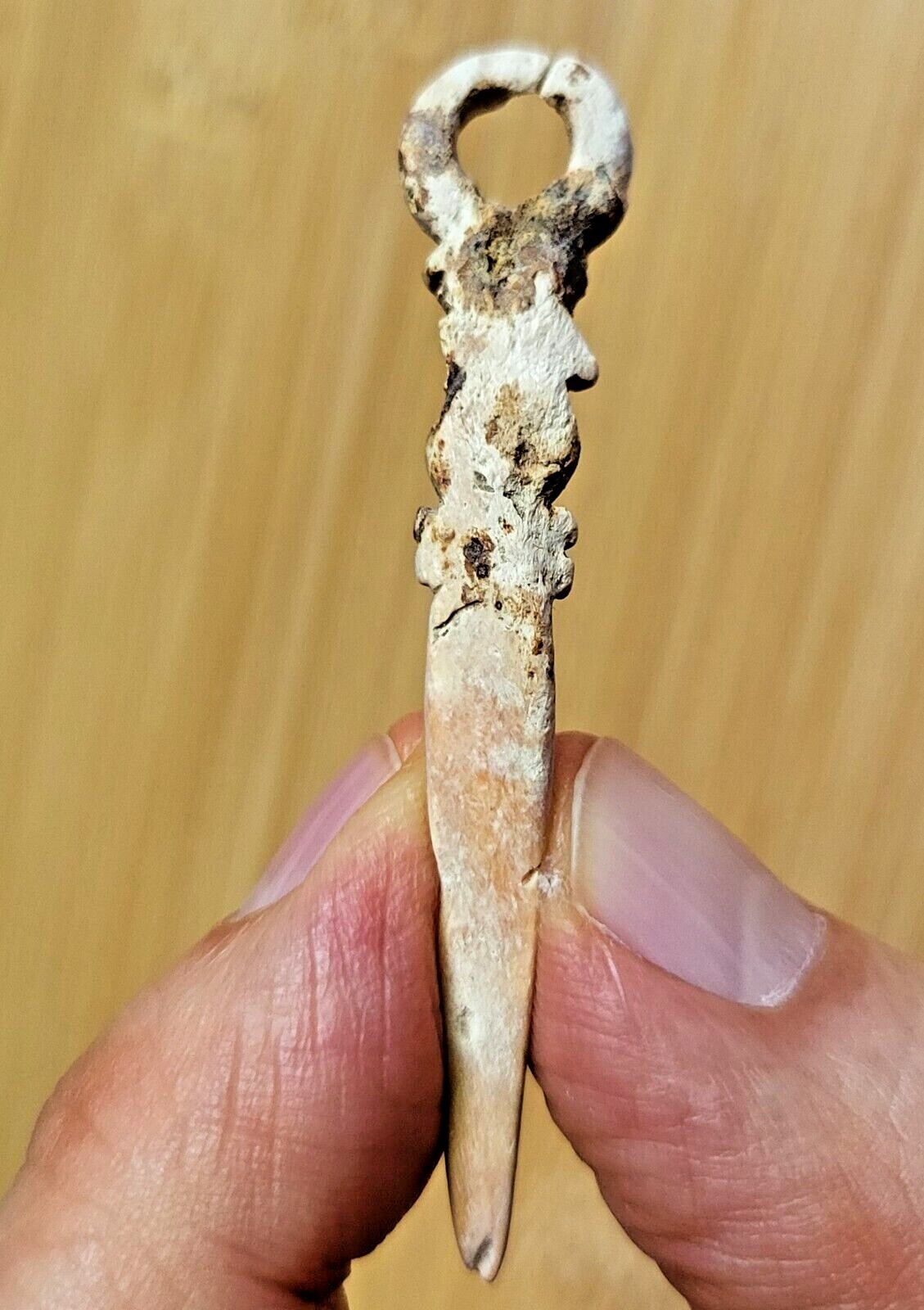 AUTHENTIC -- c. 2000 YEAR OLD PRE-COLUMBIAN COLIMA CARVED SHELL PENDANT - MEXICO