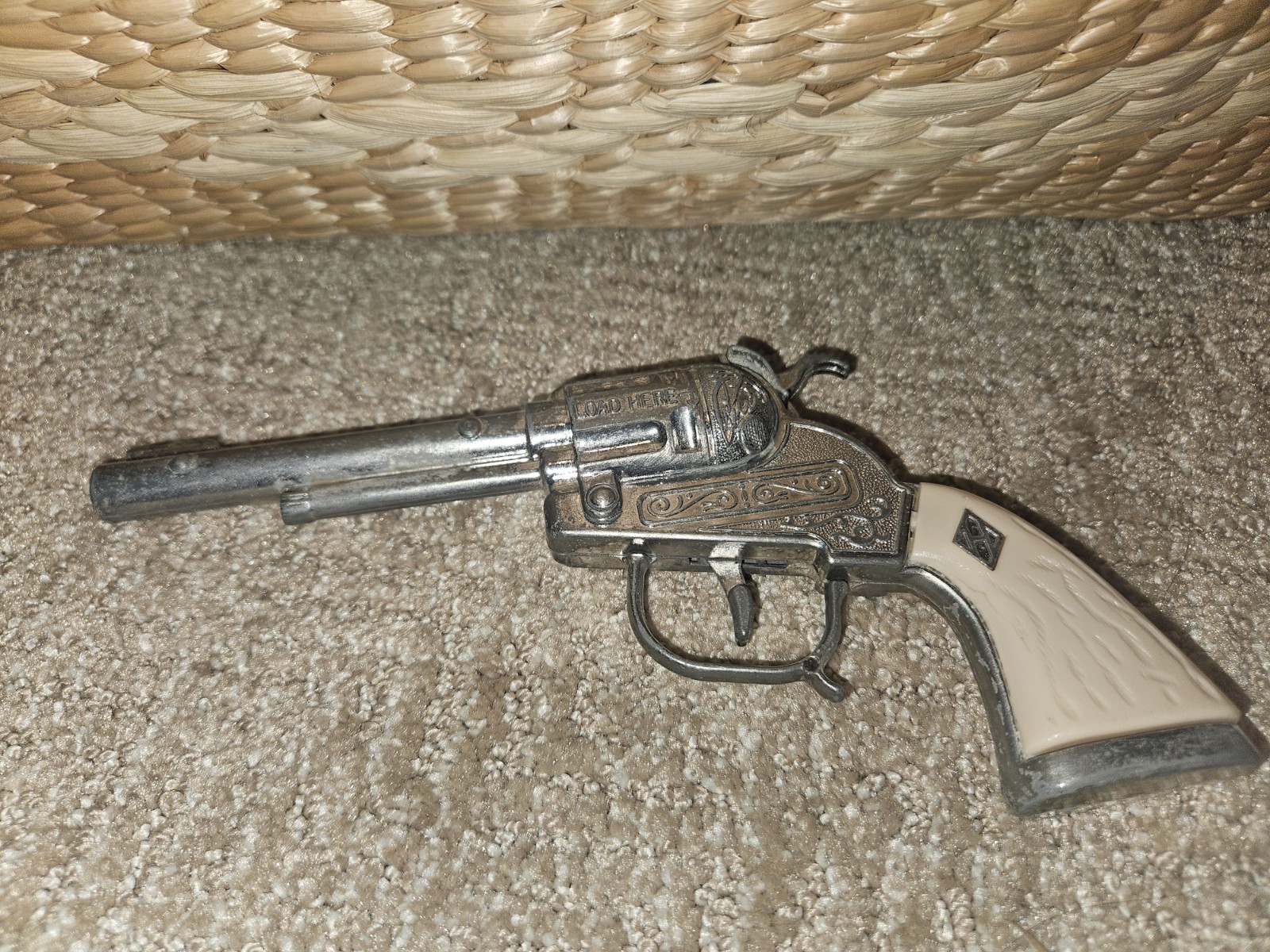 VINTAGE HALCO DIE CAST CAP GUN