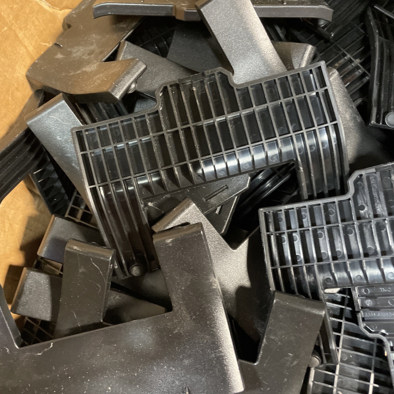 Polycom VVX 311 WW 6-line Business Media Phone Black (2200-48350-025) Lot of 10