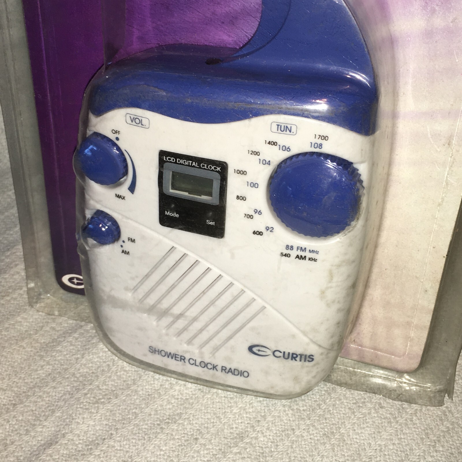 New Old Stock BLUE Curtis Shower AM/FM Radio RS28