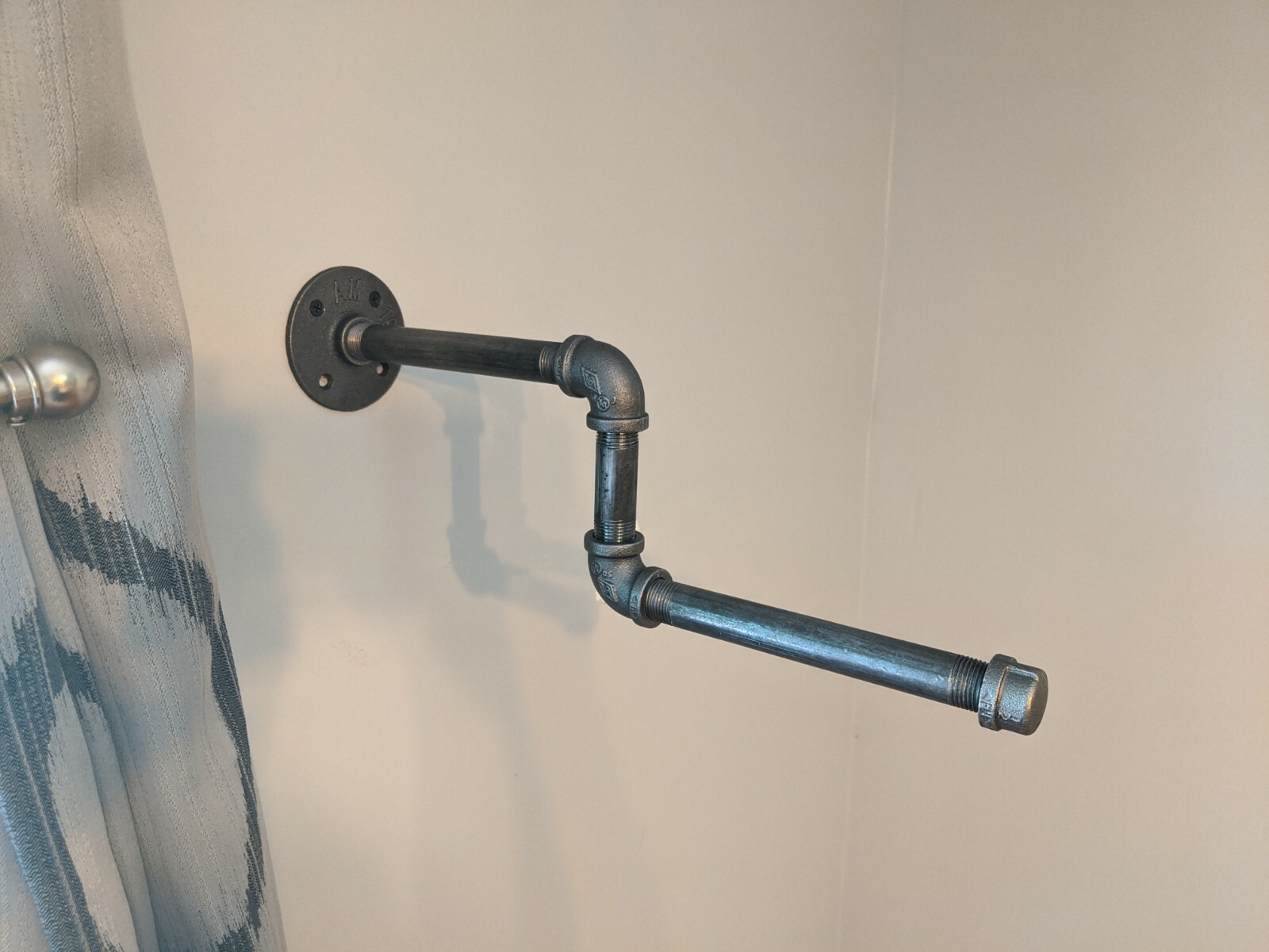 Garment Rack, Industrial Pipe Clothing Rack, Pipe Rack, Retail Display Rack