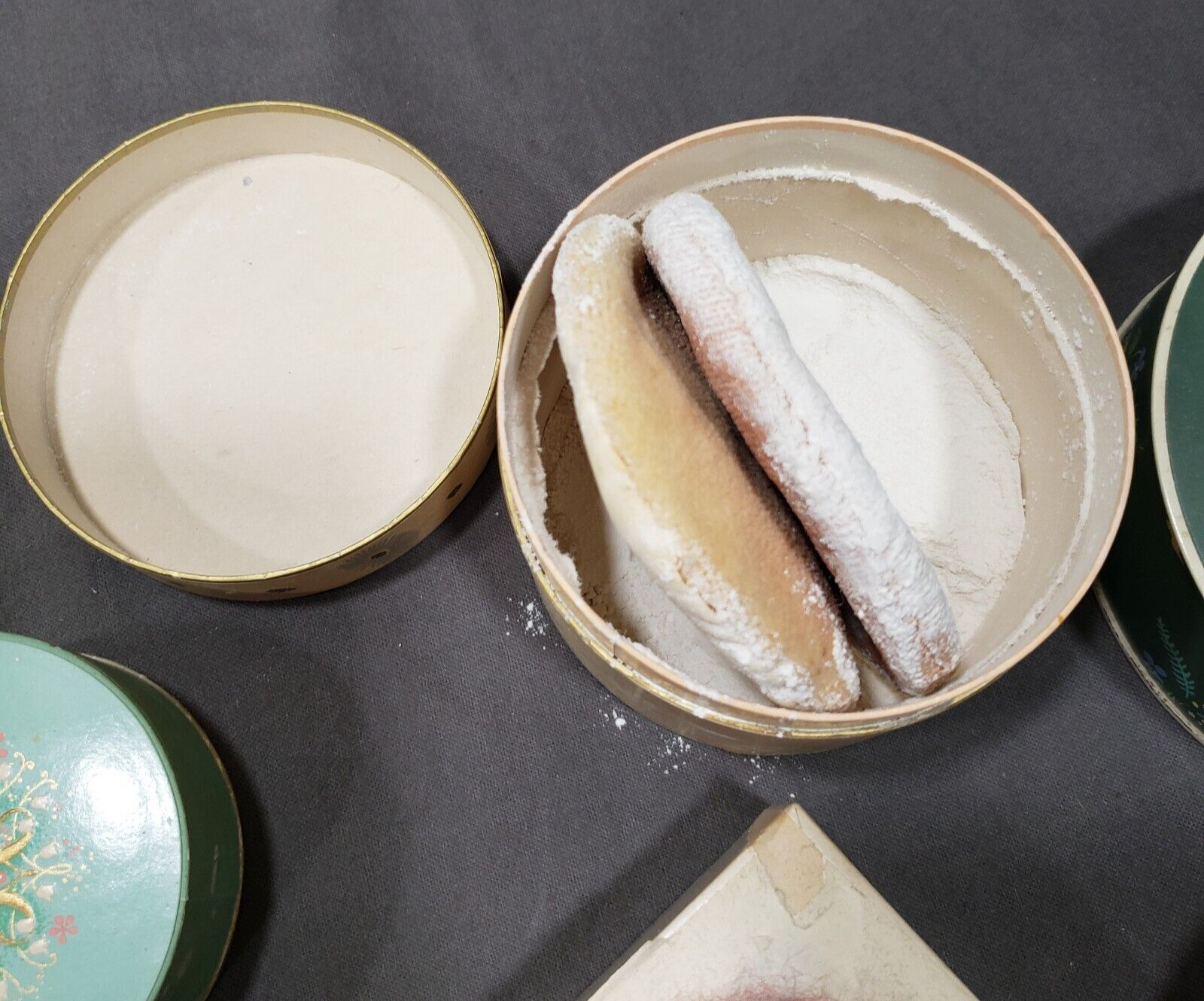 Vintage Dusting Powder Boxes Lot of 5 Advertising Vanity Collectibles 1940s 50s