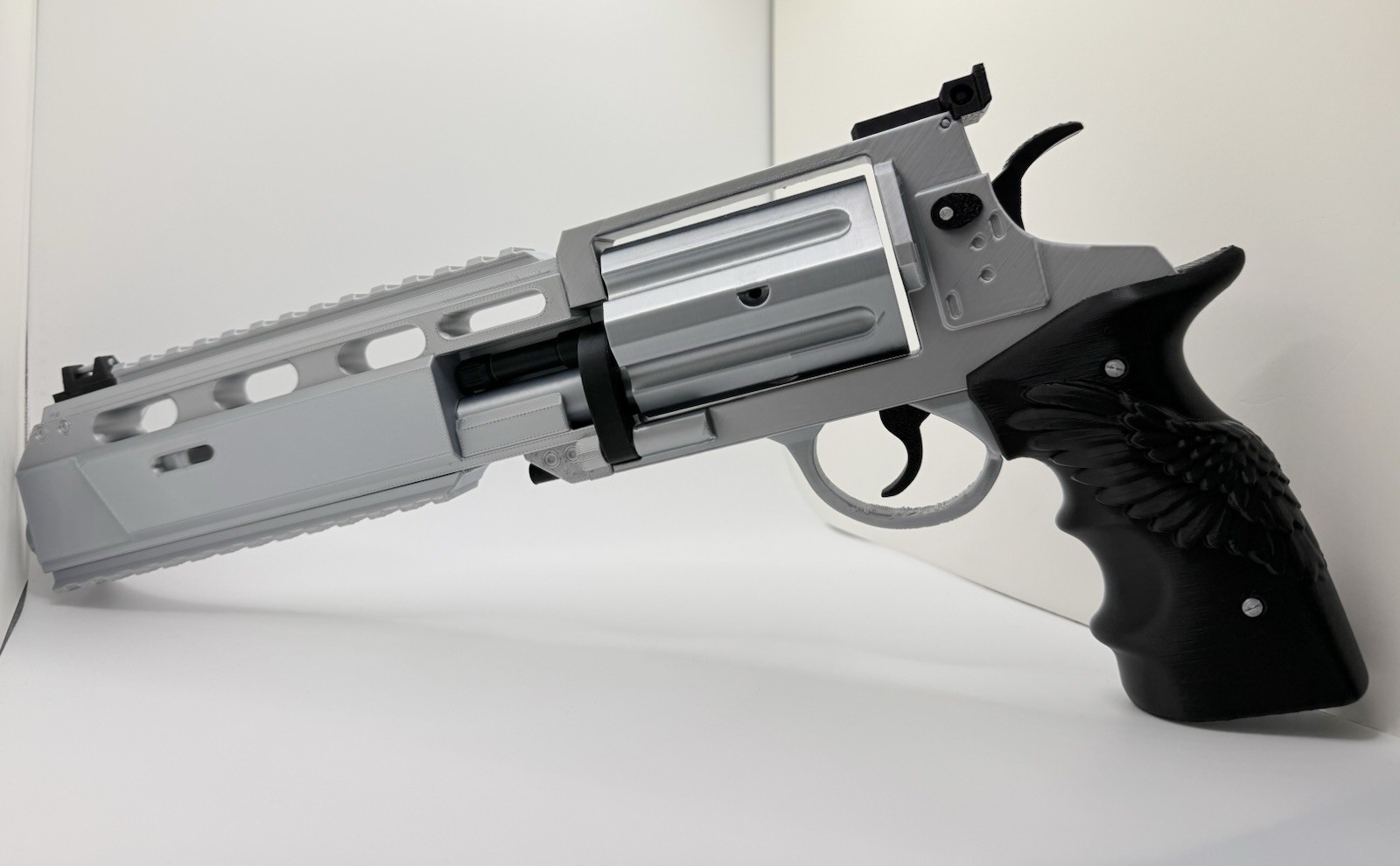 Resident Evil 9 Requiem Leon Revolver Prop 1:1 3D Print + Replica Rounds