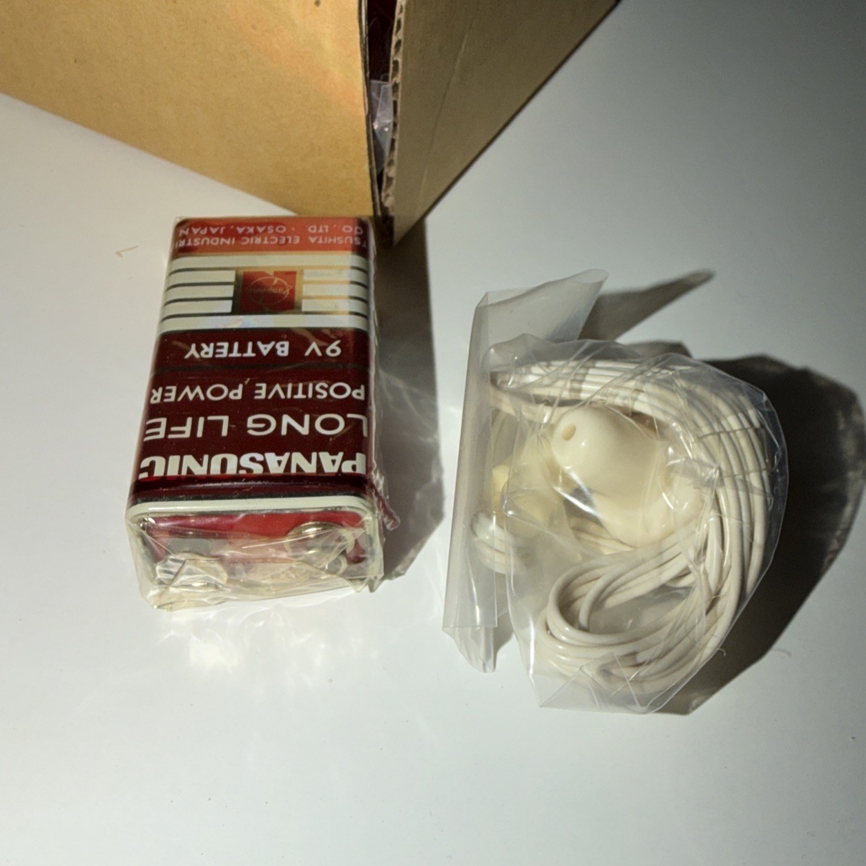 Vintage Panasonic R-1052 Red Portable AM Radio NEW In Box Complete w/Paperwork