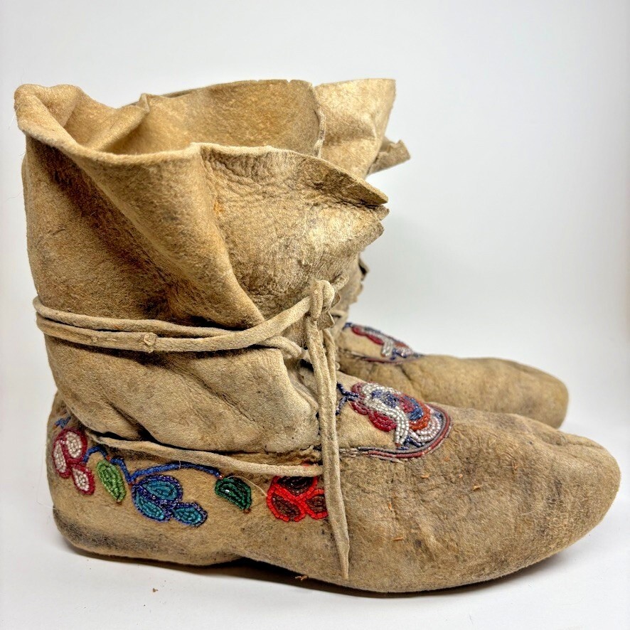 1920s Cree Native American Moccasins High-Top Beaded Pucker Toe Soft-Soled