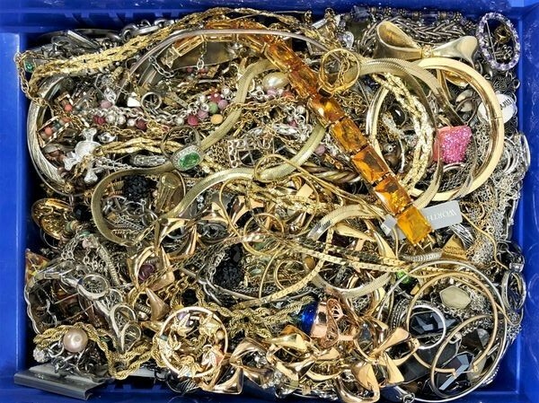 3 Pound Unsorted Huge Lot VTG Jewelry Vintage New Junk + Wear Resell Tangled In