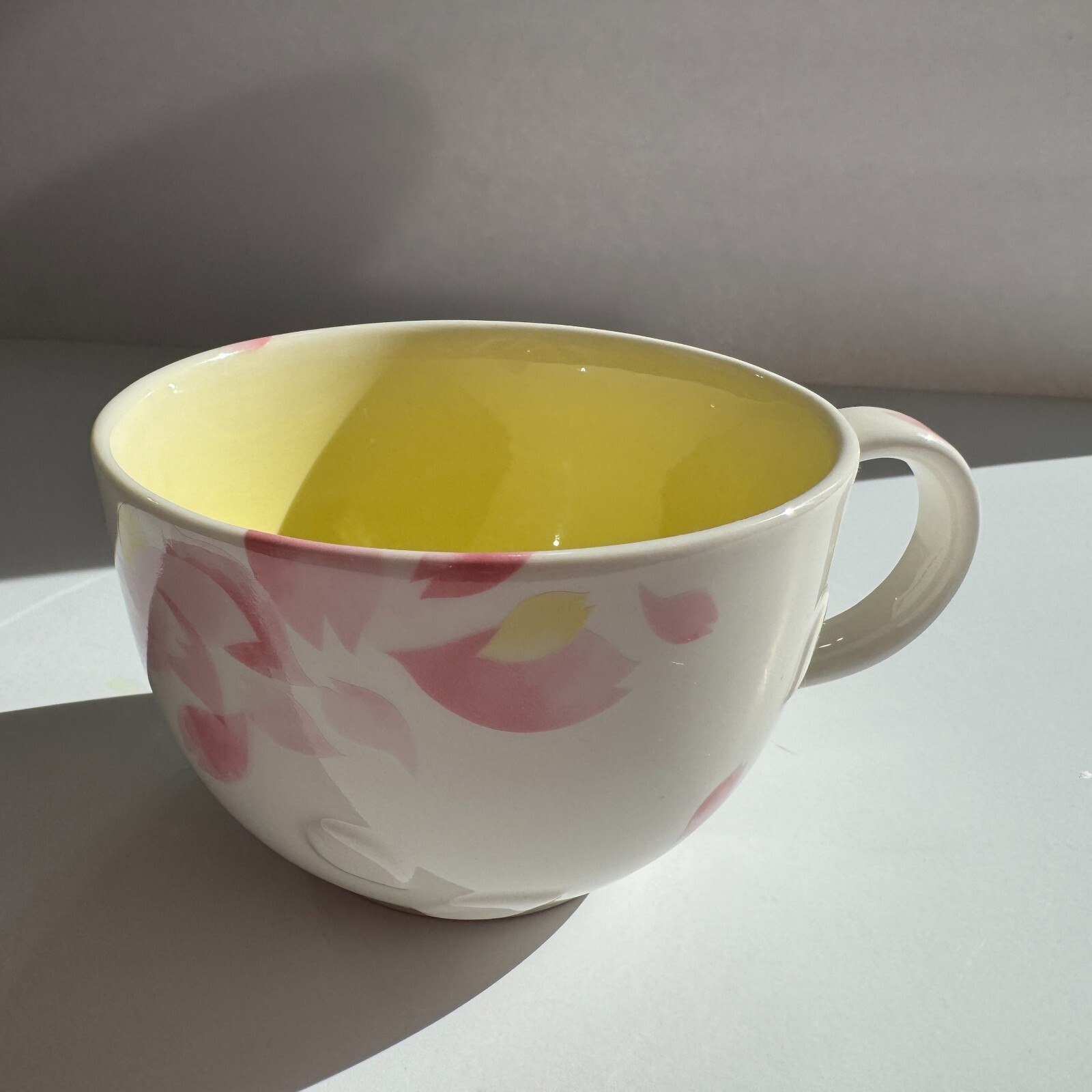 Starbucks Coffee Mug 2015 Sakura Pink Cherry Blossoms 12 oz Limited