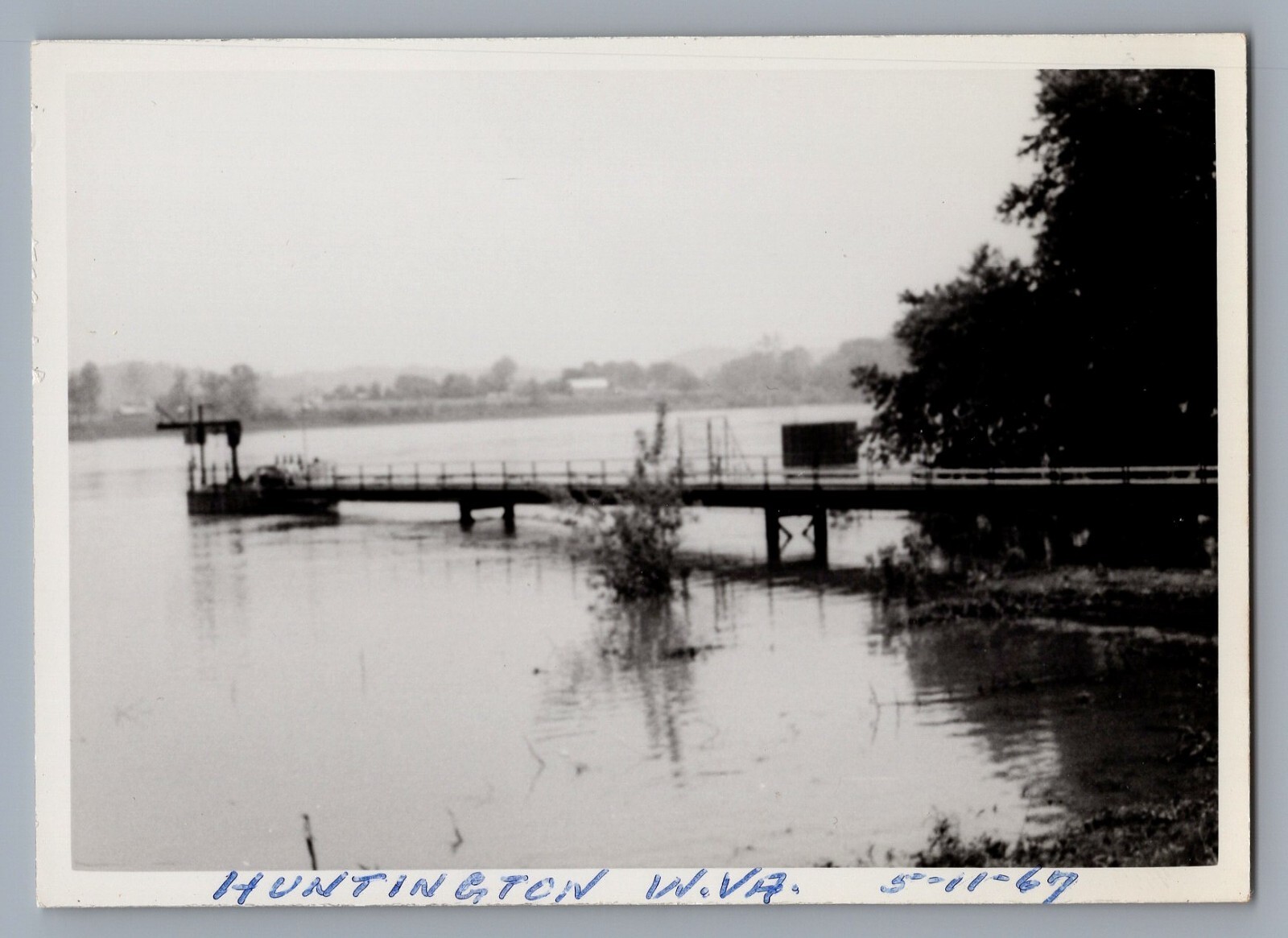 1967 Gulf Oil & Gas Vintage 4.25 x 3" Photo Pipeline Huntington, West Va   9444